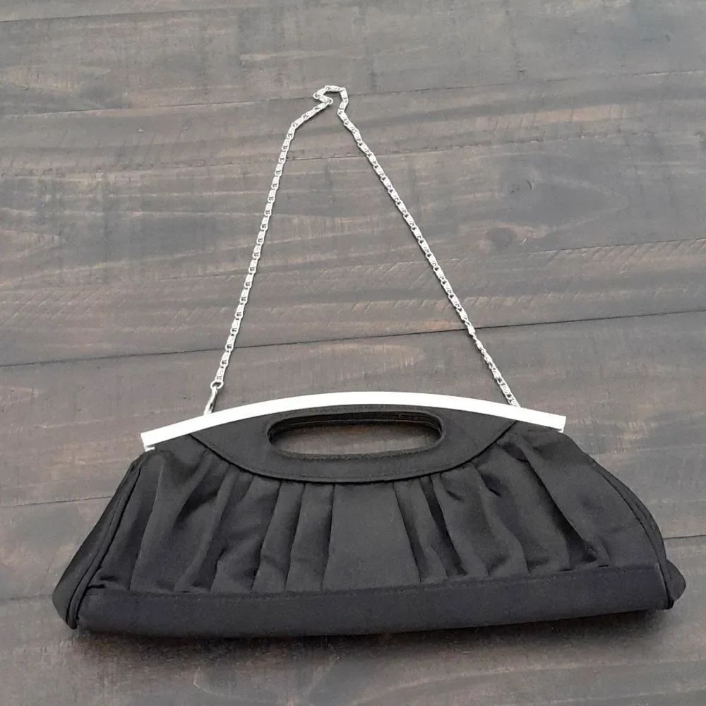 Bijoux terner clutch  